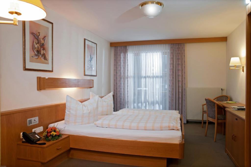 Hotel Gasthof Zur Post Bad Wiessee Oda fotoğraf